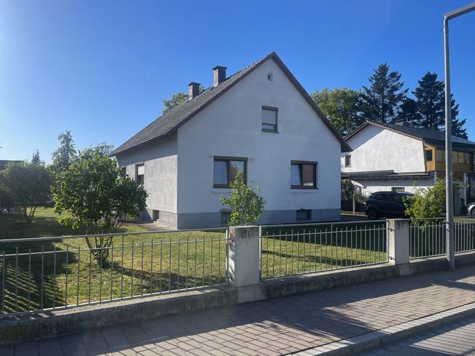 EINFAMILIENHAUS in sonniger Ruhelage in Garching an der Alz – Ansicht Süd