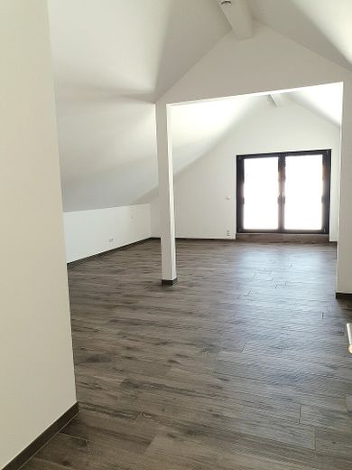 Schlafzimmer mit b.g. Schrank