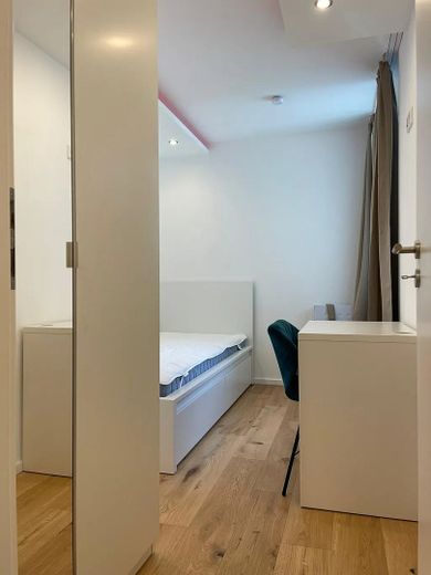 غرفة في شقة مشتركة في موقع مركزي ومع ذلك هادئ / Radolfzeller Straße 9, München / 5.OG / WE3054 / Zi.1 – Schlafzimmer
