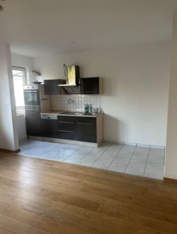 Neustadt: vacant 2-room condominium with balcony in the popular "Flüsseviertel" in Bremen Neustadt – offene Küche