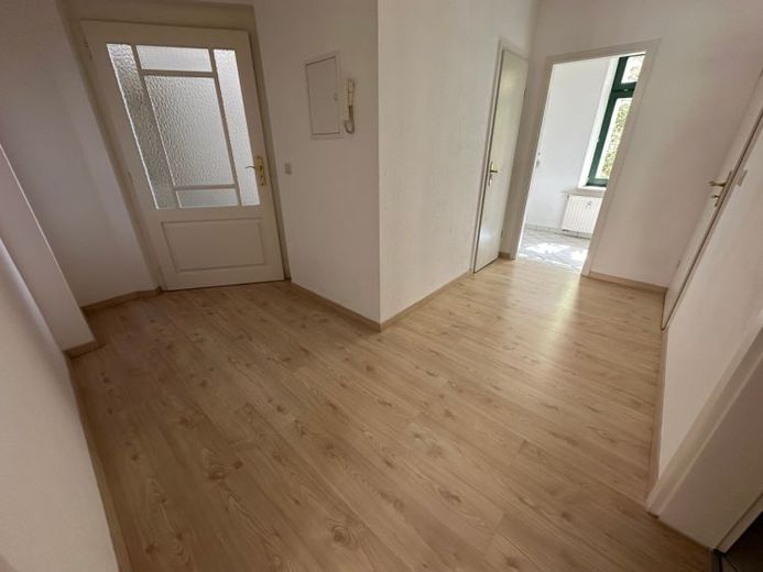 TOP Whg.. in Küchwaldnähe - 2. OG / Laminat / Bad mit Wanne – Foto 1