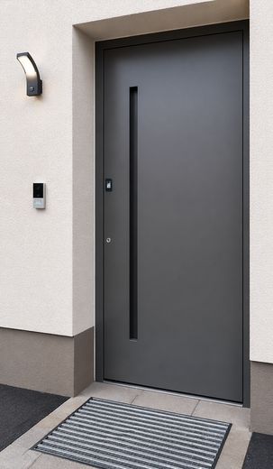 Einziehen, wohlfühlen und energieeffizient leben – Einbauküche inklusive! – Eingangstür