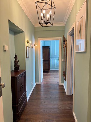 Wunderschön eingerichtete Wohnung mit Einbauküche, zentral – Foto 18