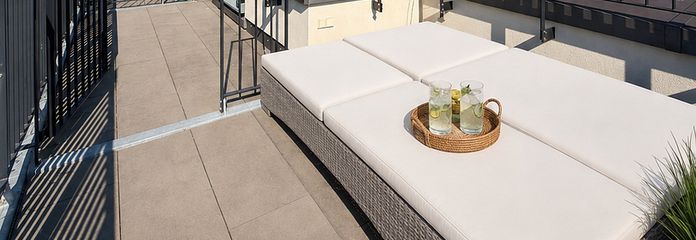 Dachterrasse mit Skyline-Blick