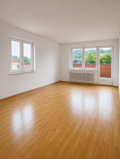 Dachgeschoss-Wohnung in Denzlingen – Wohnzimmer mit Loggia (KI)