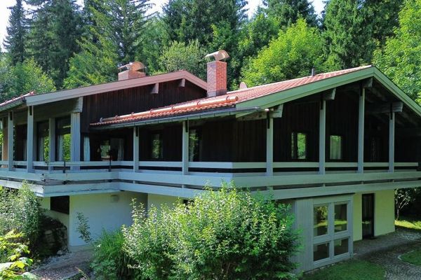 ___SPAZIOSA CASA DI CAMPAGNA con unità abitativa indipendente su AMPIO TERRENO con VISTA SULLE MONTAGNE___
