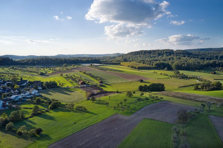 Landschaft v. über dem Haus