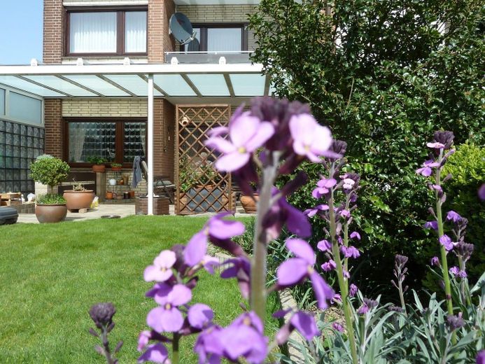 Reihenendhaus mit großen Gartengrundstück und Vollkeller – Foto 5
