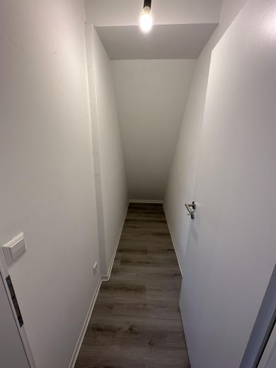 Kernsanierte 8-Zimmer Wohnung - Blick über Pforzheim – Abstellraum