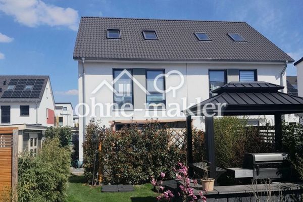 Im Ritterschlag, komisyonsuz, 5 odalı modern, güzel bahçe