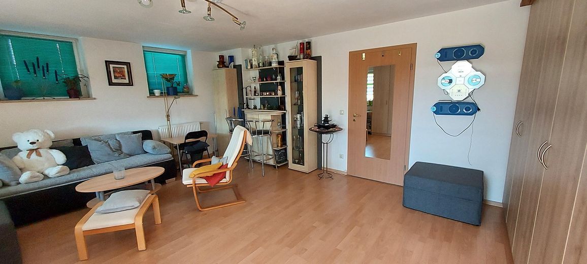 Casa pareada con cochera cubierta – Zimmer zur Süd-Terrasse (KG)