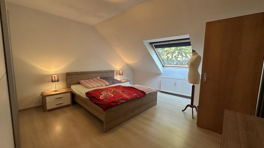 Helle Wohnung im grünen in einem 3 Familienhaus – फोटो 24