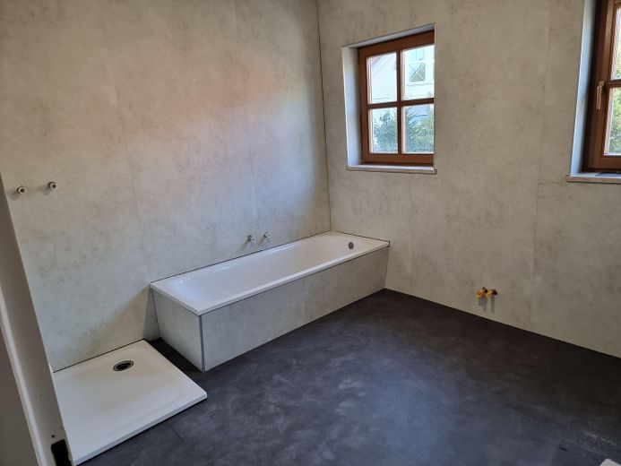 4-Room Apartment in Gröbenzell – First Occupancy After Complete Renovation – Bad, noch in Fertigstellung