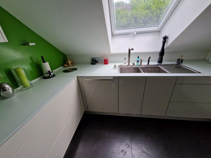 Kueche mit Doppelwaschbecken