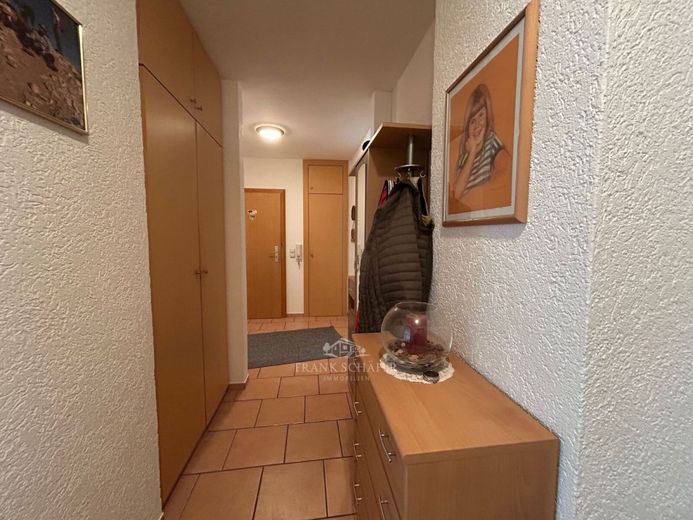 FRANK SCHÄFER IMMOBILIEN - attraktive ETW in MZ-Hechtsheim für Eigennutzer o. clevere Kapitalanleger – Flurbereich