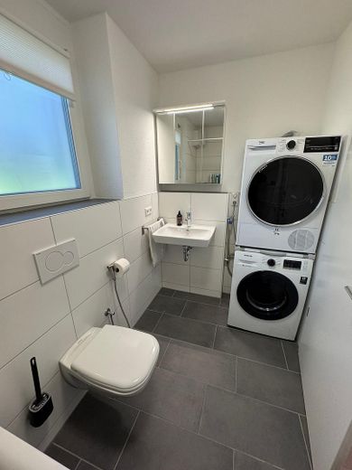 Alternative zur Wohnung - Doppelhaushälfte nach WEG in Heimsheim – BAD UG