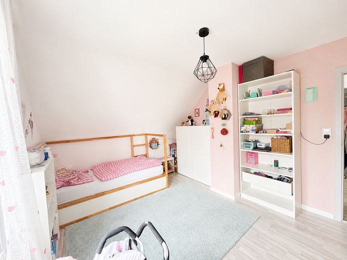 Einfamilienhaus Provisionsfrei zu verkaufen in Oberderdingen – Kind 2