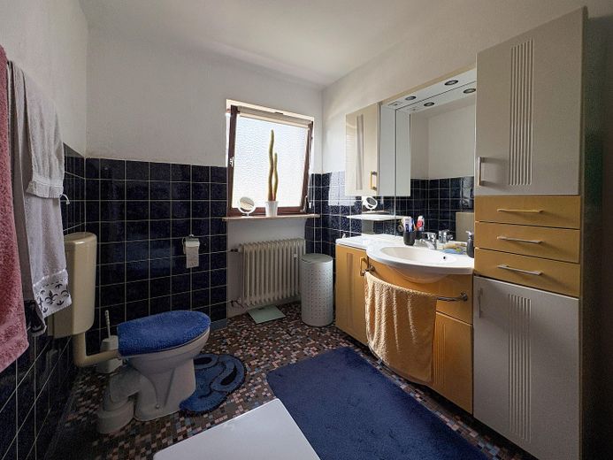 Zweifamilienhaus, teilvermietet, Wohnung im OG in Renovierung. Zentrale Lage Hamm/Sieg – Foto 17