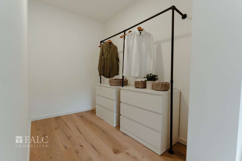 Unverbaubarer Blick - Saniertes Reihenmittelhaus KfW55 – Ausstattungsbeispiel
