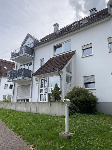 Lahnstein’de, Lahneck Kalesi manzaralı balkonlu mobilyalı dubleks daire – Haus