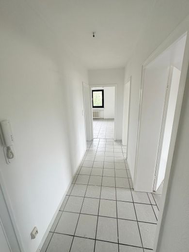 Renovierte Wohnung mit Stellplatz, Bakon und Garten in ruhiger Lage – Foto 3