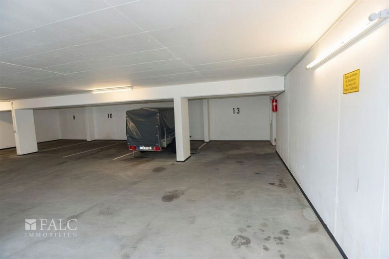 3,5 Zimmer Erdgeschosswohnung mit 2 TG-Stellplätzen in ruhiger Lage – Tiefgarage
