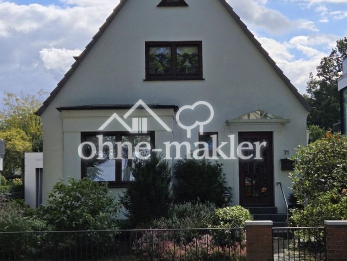 Großzügiges Einfamilienhaus mit viel Potenzial - provisionsfrei – Foto 1