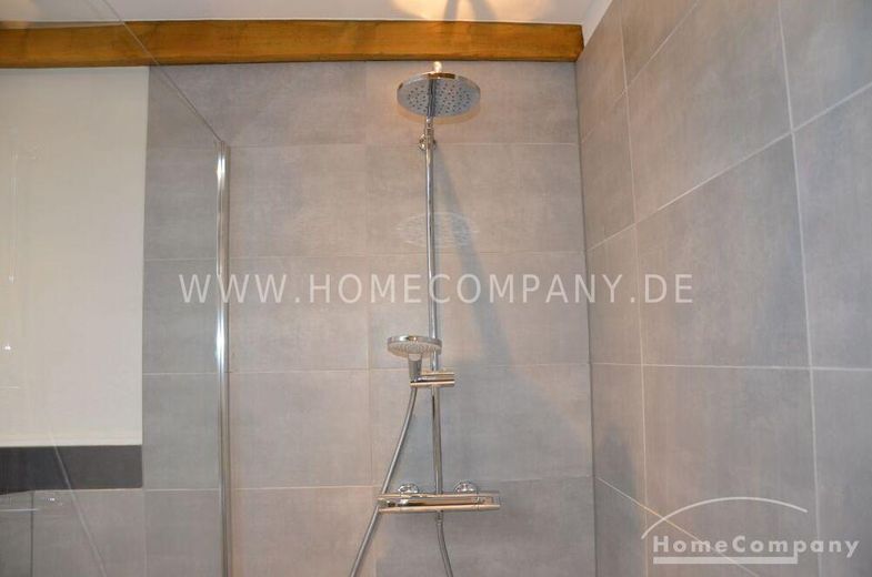 Appartamento di 3 locali, arredato. 1° piano, balcone esposto a sud. – 68237ab3cc81068c5087aef18bb4771016c37cd3.jpg