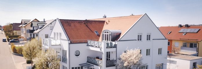 Helle Praxis-/Büroflächen in zentraler Lage in Neufahrn i. NB – flexibel teilbar ab ca. 100 qm – Luftbild Gebäude