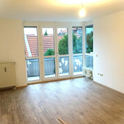 Schicke, helle 2-Zimmerwohnung zum Wohlfühlen ca. 62m² in optimaler Wohnlage – Heller Wohnraum zum Balkon