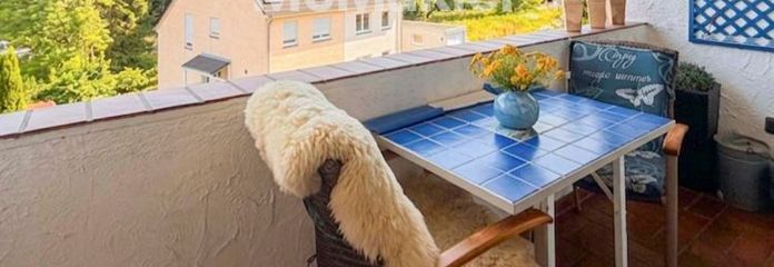 3-Zimmer-Eigentumswohnung mit ausgebautem Dachgeschoss, Garage & Balkon