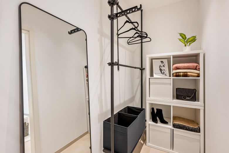 Begehbarer Kleiderschrank