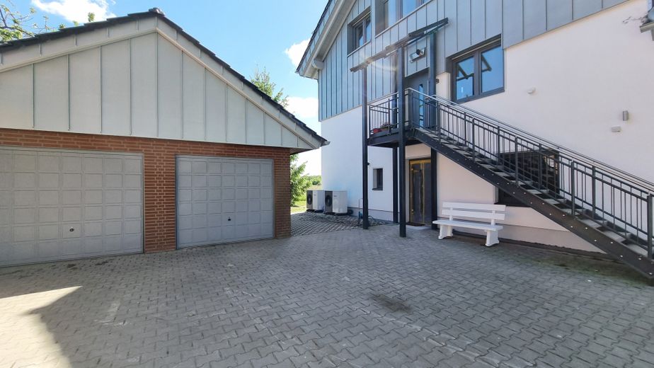 Garage und separater Eingang