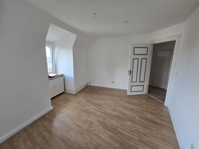 Appartamento mansardato di 3 locali appena ristrutturato con vista sul fiordo e cucina componibile – Foto 17