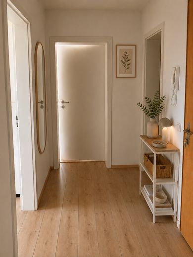 Bubenbach - Schöne 3- Zimmer Erdgeschosswohnung zu vermieten (4) (ID142) – Flur