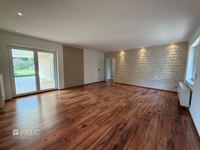 Traum-Bungalow auf Rügen - Ruhe, Natur und Komfort in Top-Lage! – Wohnzimmer_2