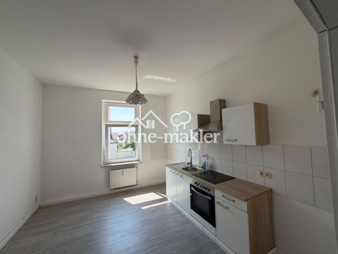 Erstbezug nach Sanierung: helle 3-Zimmer Altbau Whg. mit EBK im Herzen der Stadt – Foto 1