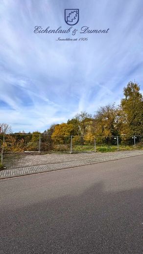 Grundstück