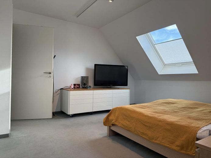 Your new home: Detached house with pool, heat pump, photovoltaic system and fireplace – 1. Schlafzimmer 1.OG