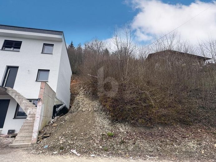FAIRPREIS IN HANGLAGE MIT BLICK INS WIESENTAL – Foto 1