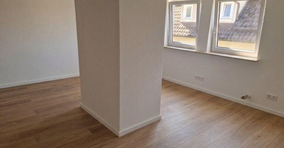 NEU - Saniertes Einfamilienhaus mit sehr viel Platz, Südgarten – Zimmer OG