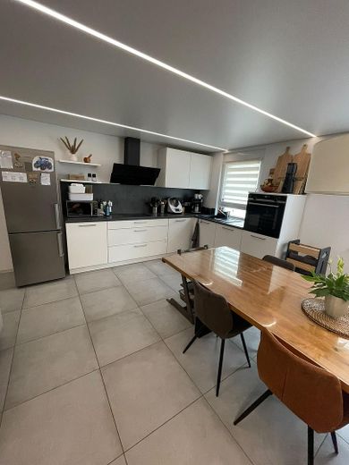 Moderne & ruhige  3,5 Zimmer Wohnung, sehr zentral – Foto 5