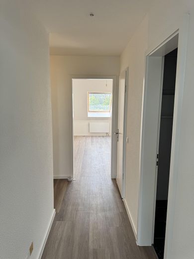 Komfortable Stadtwohnung mit Aufzug – Flur