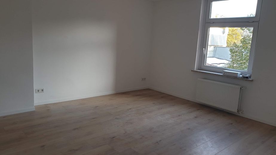 Attraktive, sanierte 75 m² Wohnung (Zweitbezug) mit Tageslichtbad und offener Wohnküche in Köthen – Zimmer 2