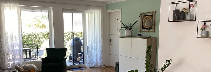Słoneczne mieszkanie 2-pokojowe z ogrodem i garażem – großzügiger Wohnbereich