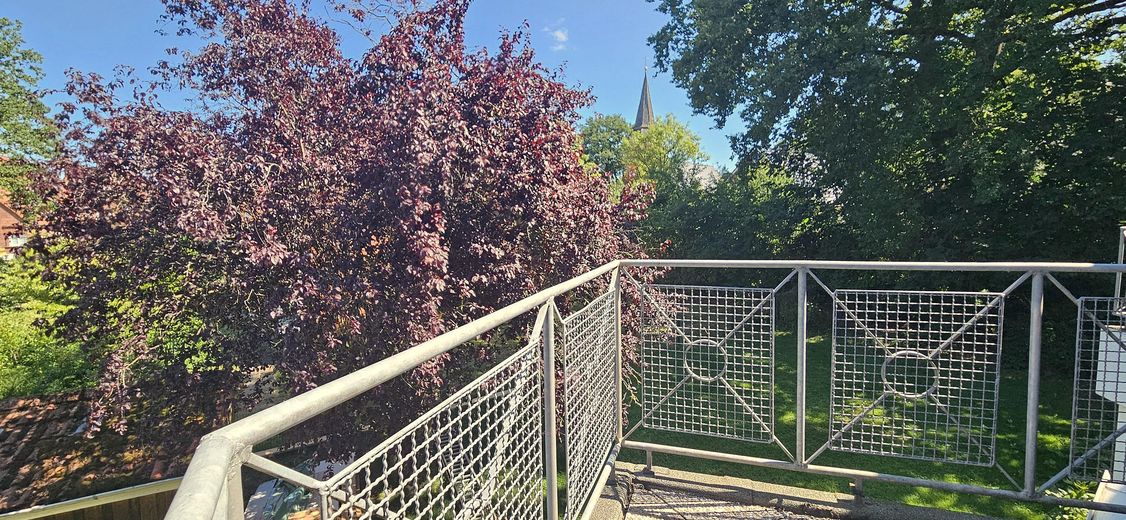 Sunny maisonette apartment in Elstorf - green, quiet and central – Balkon vor Küche