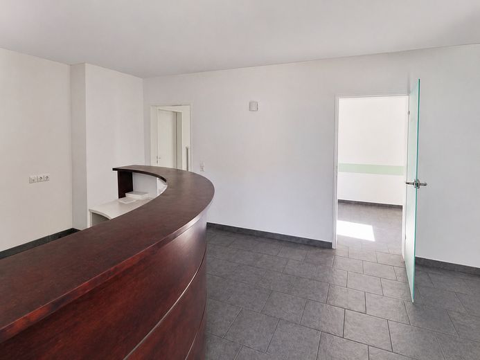 Gewerbeeinheit 112qm mit Garage im Bonner Zentrum - erste Rheinlage – Rezeption