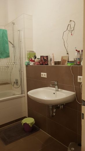 Ampio appartamento d’epoca di 3 locali con charme nel centro di Neu-Ulm – Bad