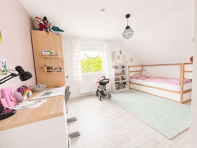 Einfamilienhaus Provisionsfrei zu verkaufen in Oberderdingen – Kind 2