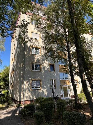 ETW Baujahr 1968 – Wohnhaus Eingang
